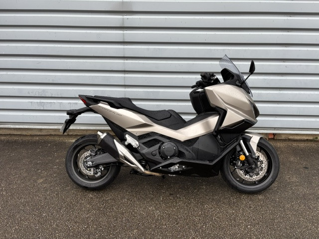 HONDA XL 750 TRANSALP ESPACE MOTO  BEAUCOUZE 