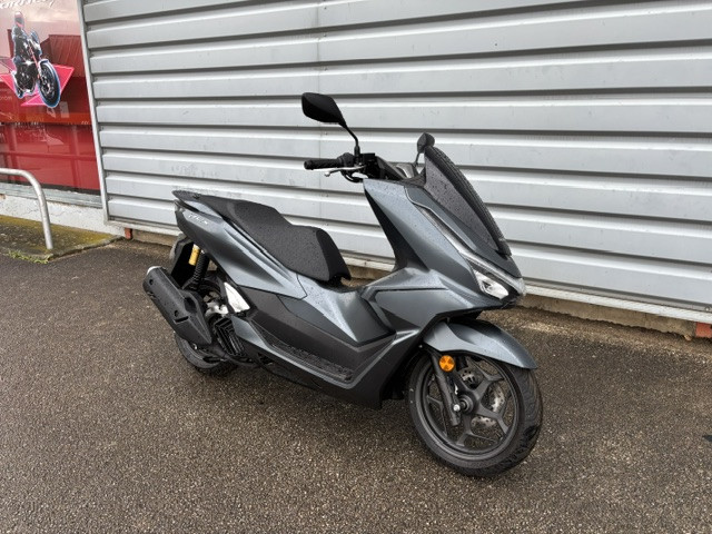 PCX 125 - CHALON S/ SAONE