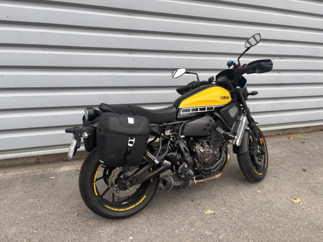 YAMAHA XSR 700 - CHALON S/ SAONE