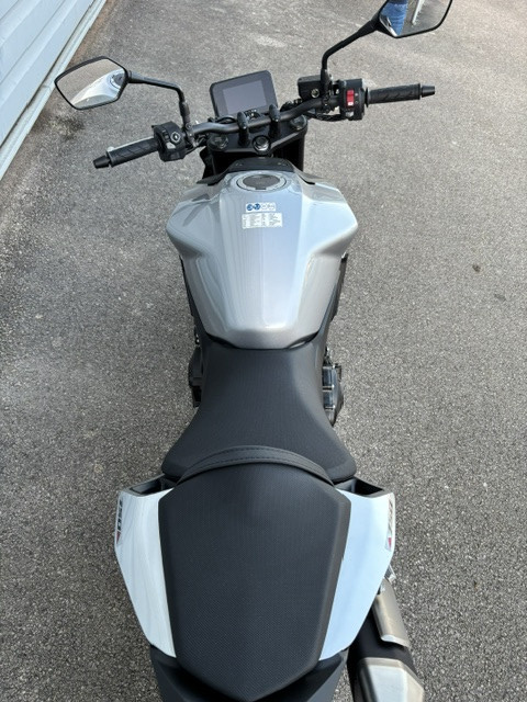 HONDA HORNET 750 - CHALON S/ SAONE