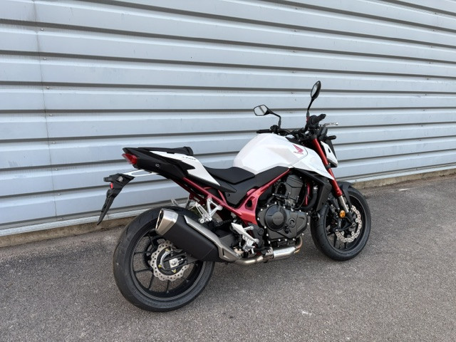 HONDA HORNET 750 - CHALON S/ SAONE