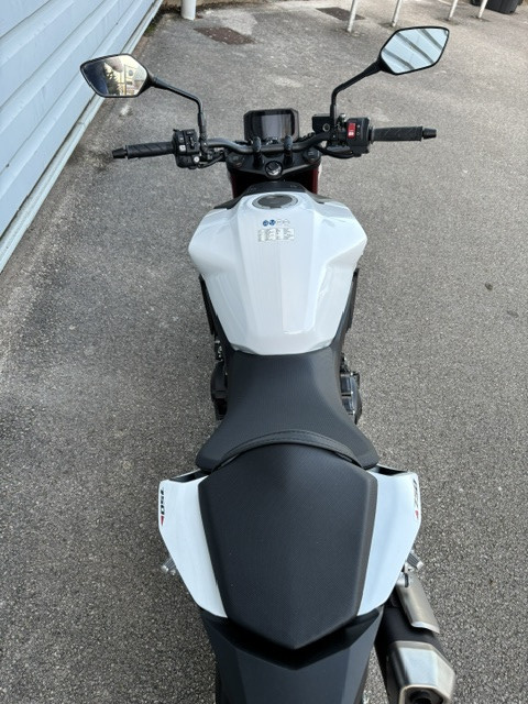 HONDA HORNET 750 - CHALON S/ SAONE