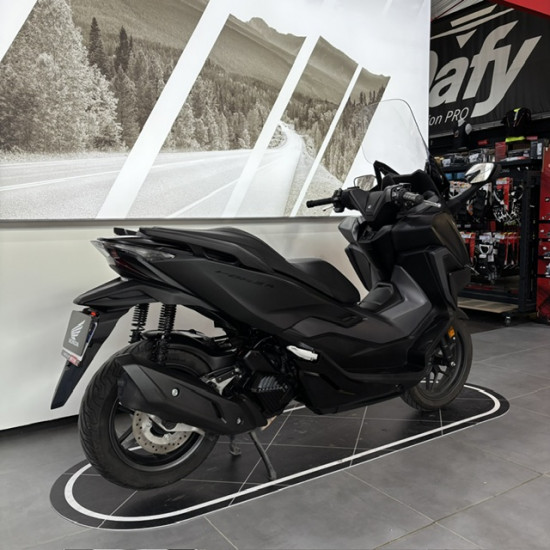 HONDA FORZA 125 - CHALON S/ SAONE